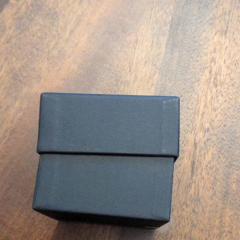 Coach Black Box Set with Cushion